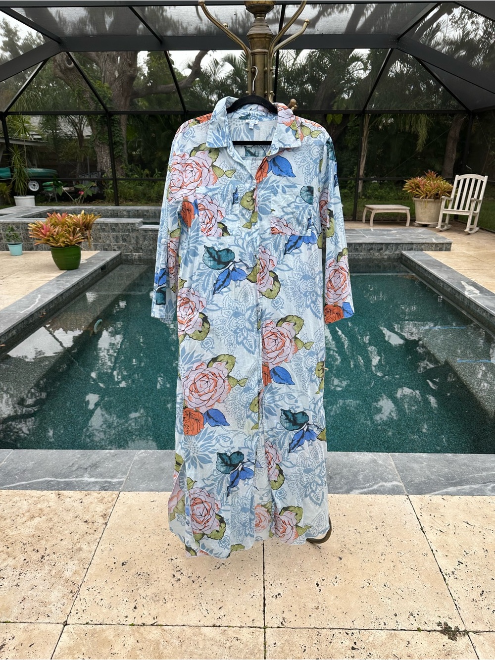 Just Cover Me Resort Boutique Floral Cover Up In Pale Blue XL  button up Front